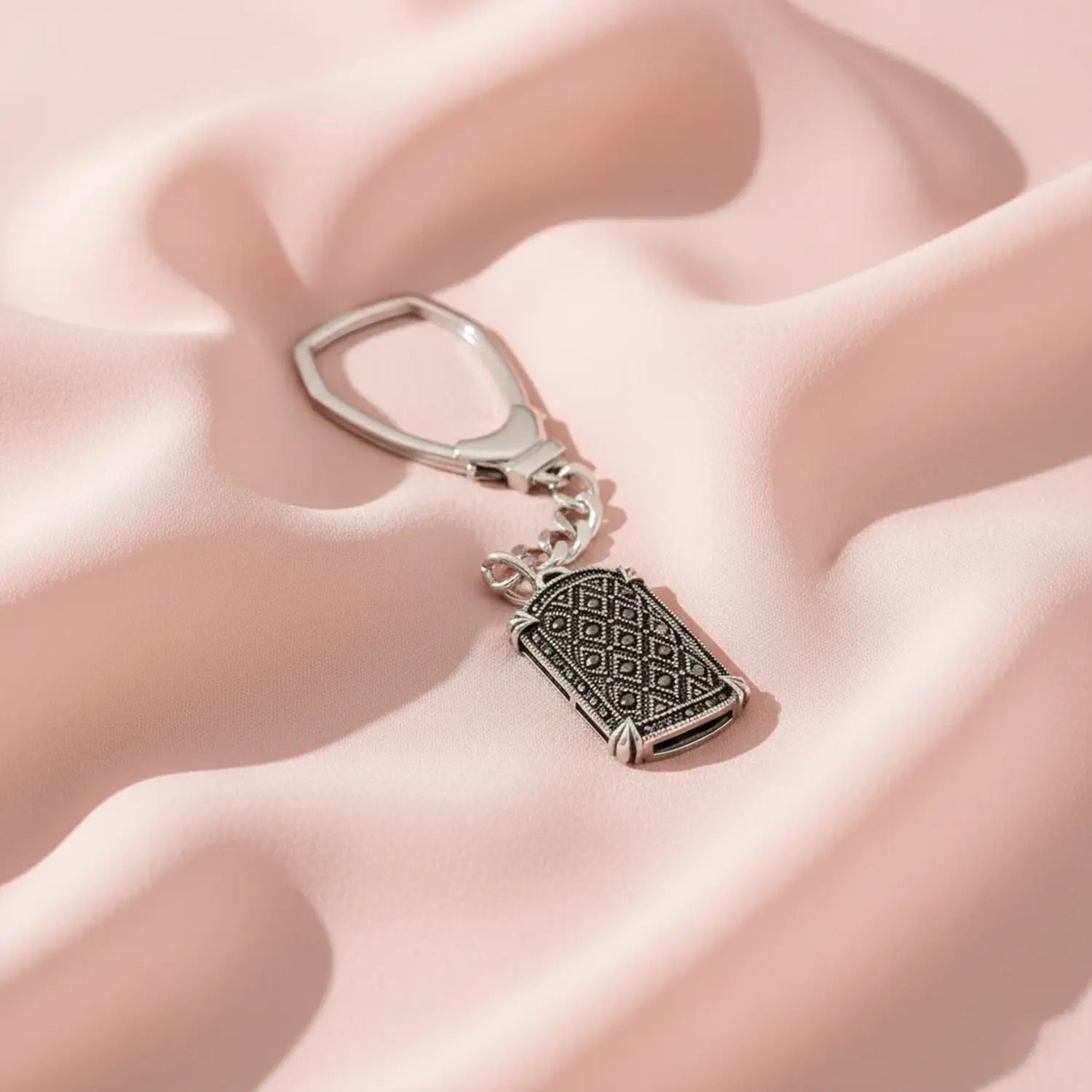 Vintage Majesty Silver Keychain - Made With Pure 925 Silver