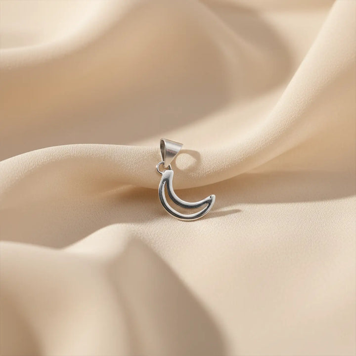 Elegant Crescent Design Pure Silver Pendant - Made With 925 Pure Silver
