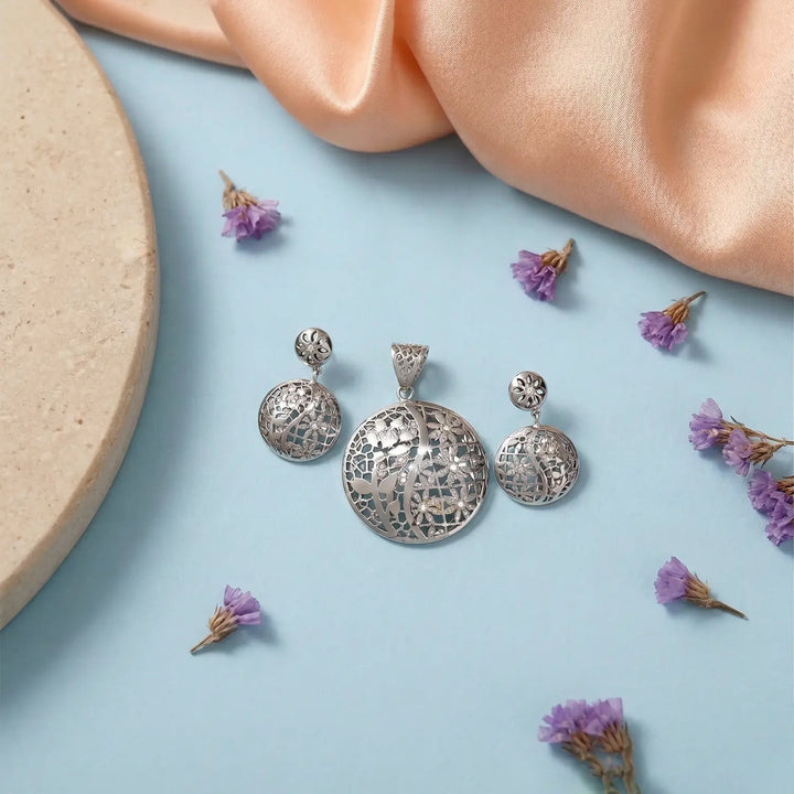 Elegant Nature Motif Round Pure Silver Pendant & Earrings Set - Made With Pure 925 Silver