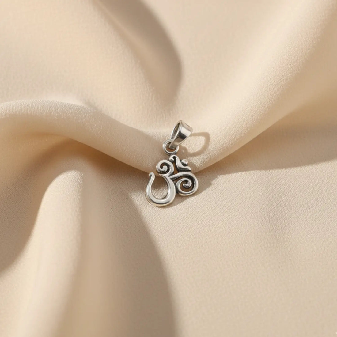 Elegant Pure Silver Om Pendant - Made With 925 Pure Silver