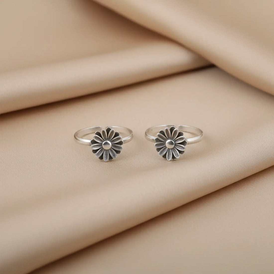 Classic Daisy Bloom Toe Rings- Made With Pure 925 Silver