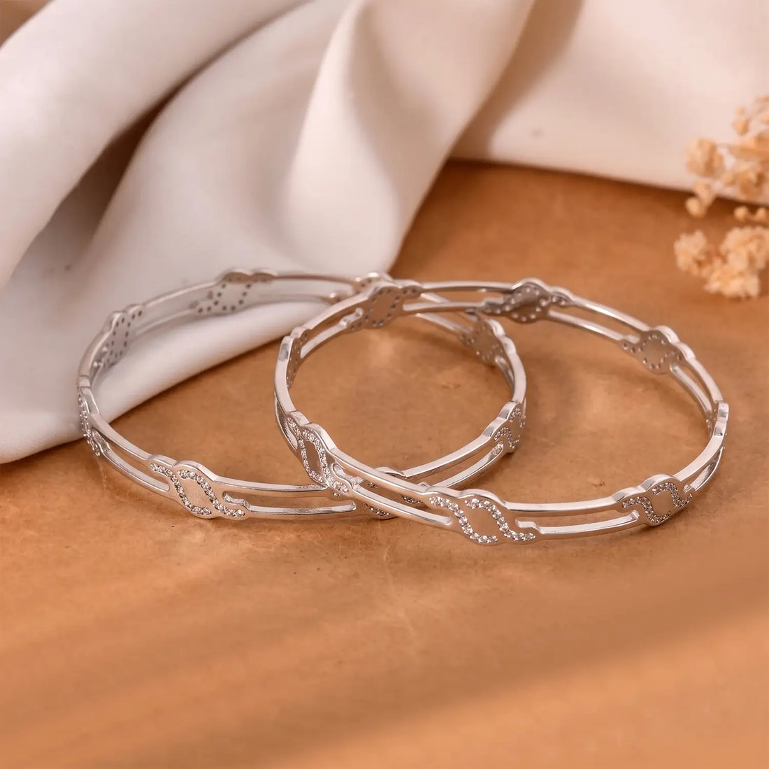 Elegant Infinity Silver Bangle - Made With Pure 925 Silver