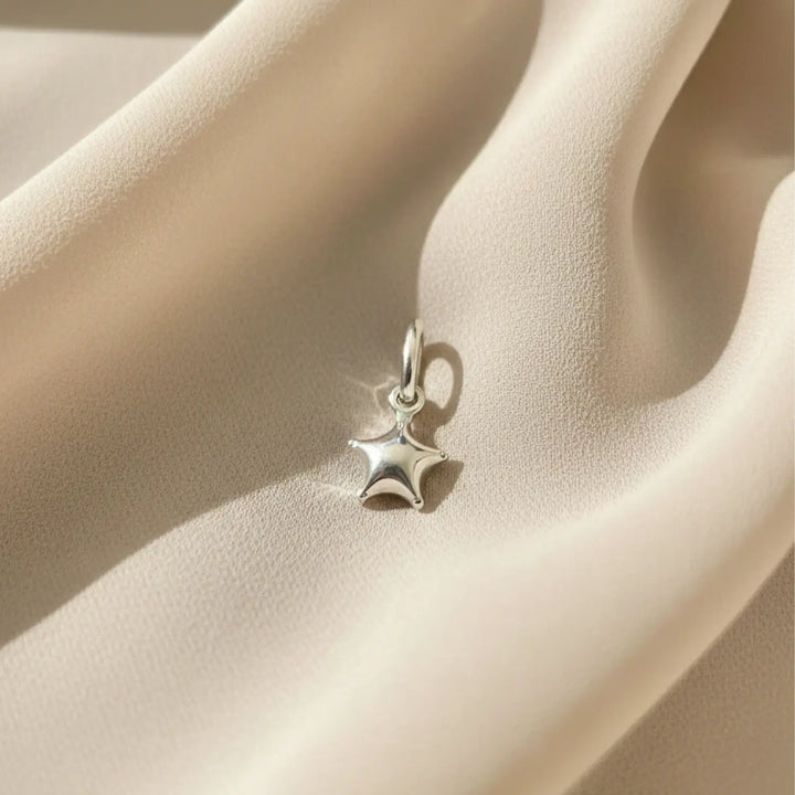 Elegant Star Design Pure Silver Pendant - Made With 925 Pure Silver