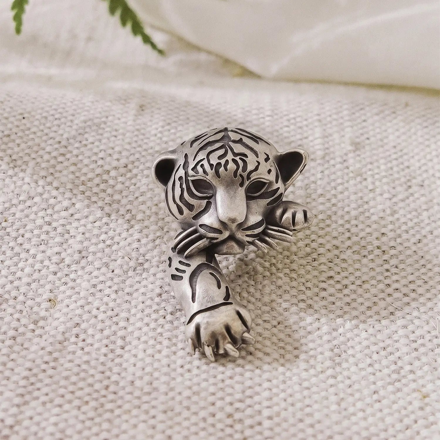 Tiger Designer Brooch - Made With Pure 925 Silver