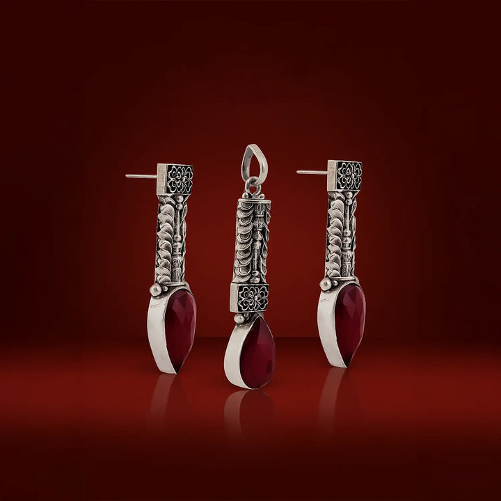 Antique Silver Pendant Set with Deep Red Stone- Made With Pure 925 Silver