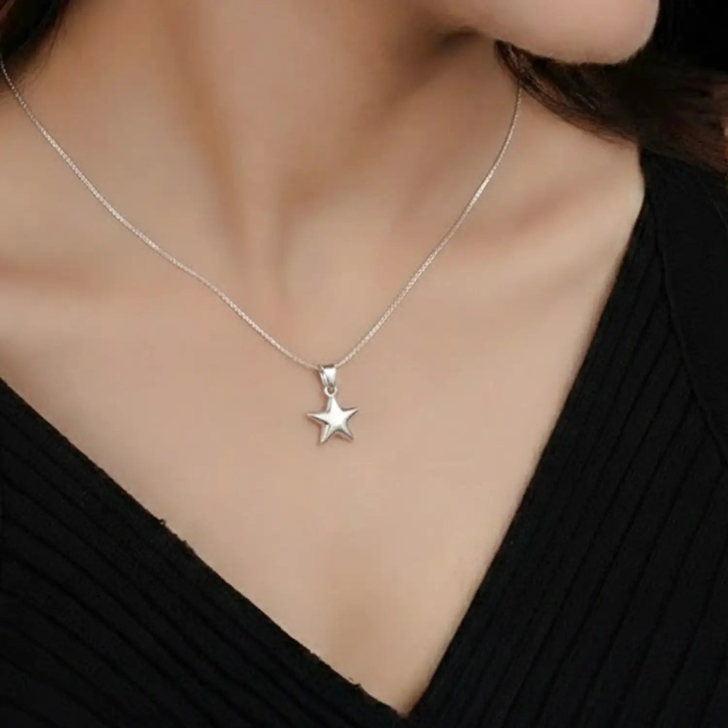 Elegant Star Design Pure Silver Pendant - Made With 925 Pure Silver