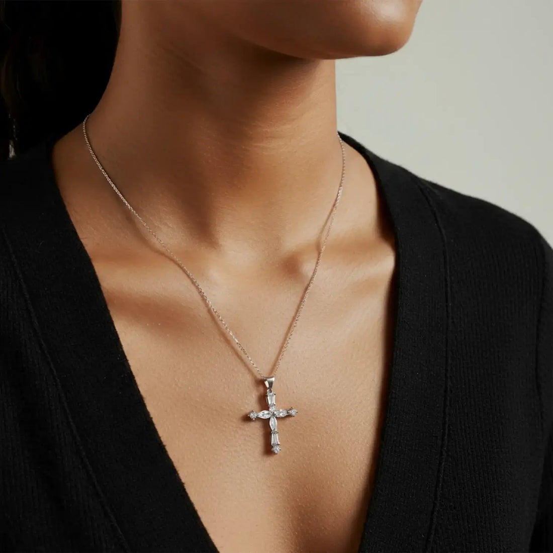 Elegant Silver Cross Pendant with Cubic Zirconia - Made With Pure 925 Silver