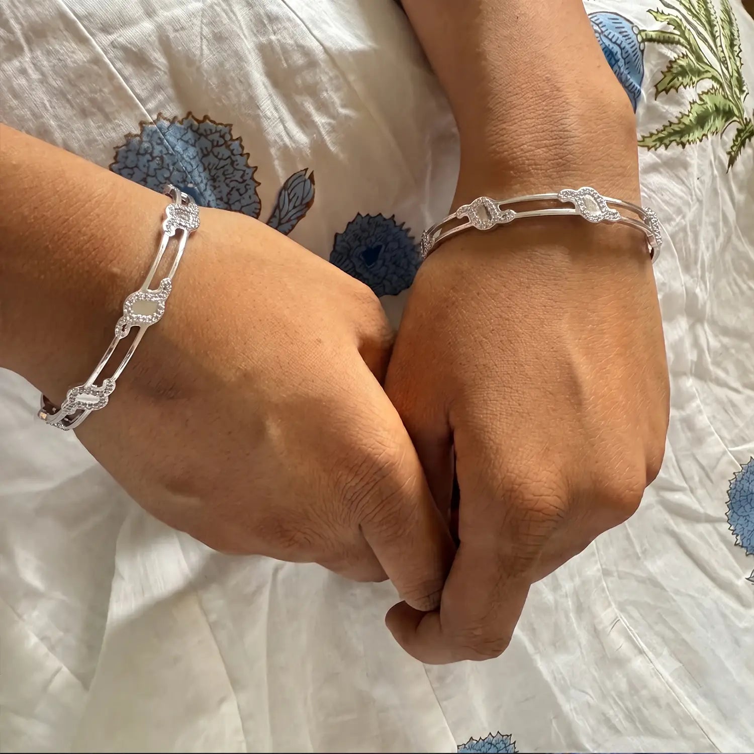 Elegant Infinity Silver Bangle - Made With Pure 925 Silver