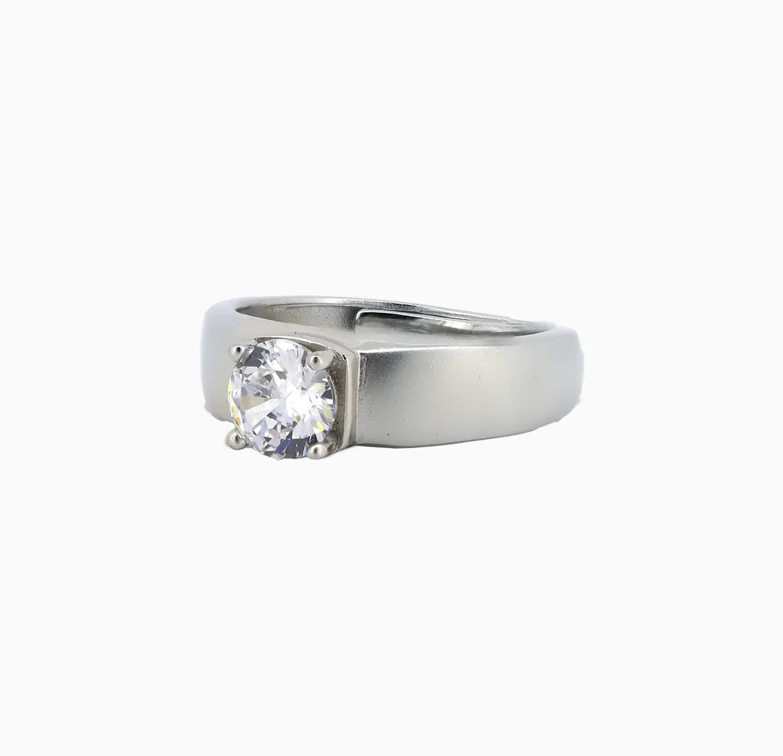 Elegant Solitaire Silver Ring - Made With Pure 925 Silver
