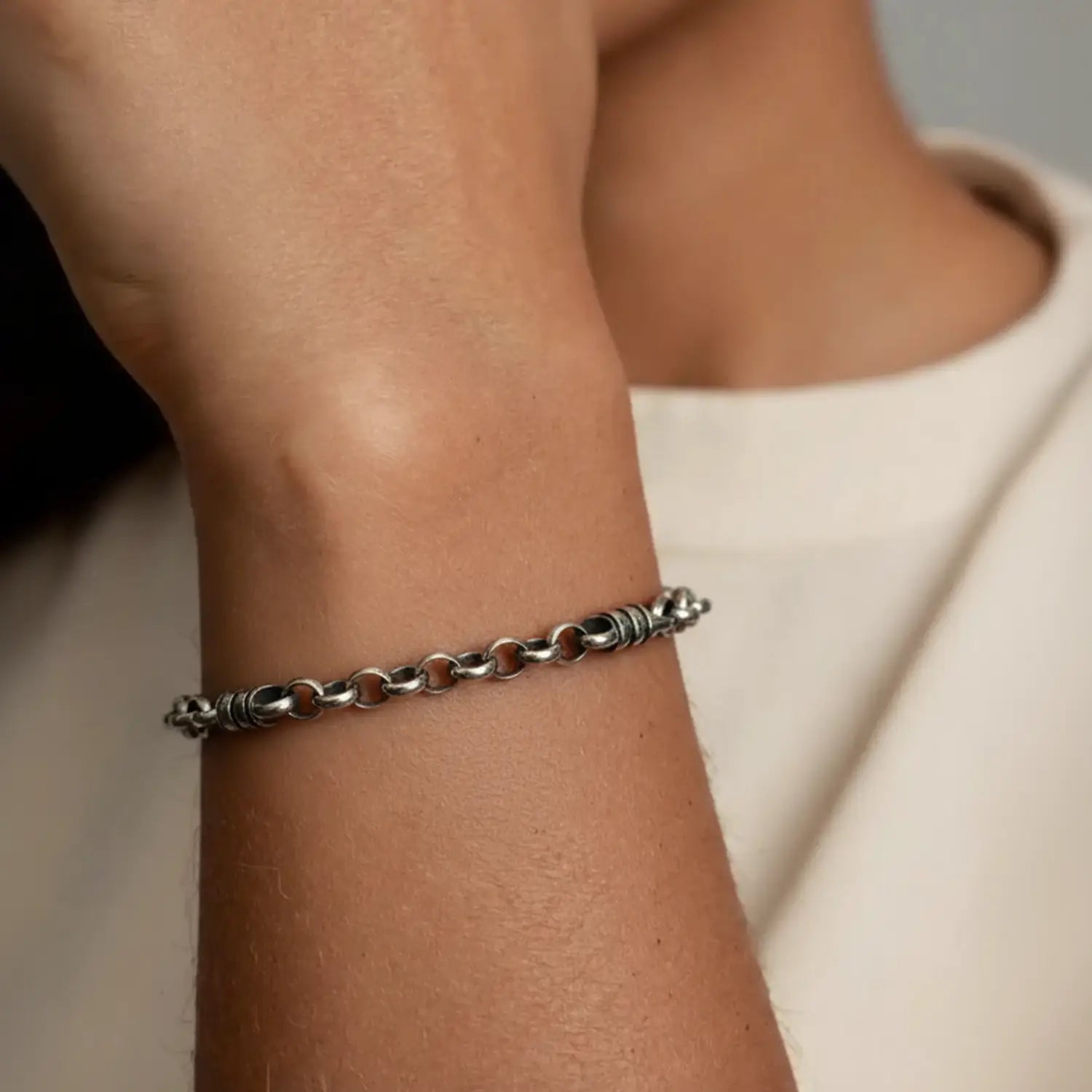 Oxidized Round-Link Silver Bracelet - Made With Pure 925 Silver