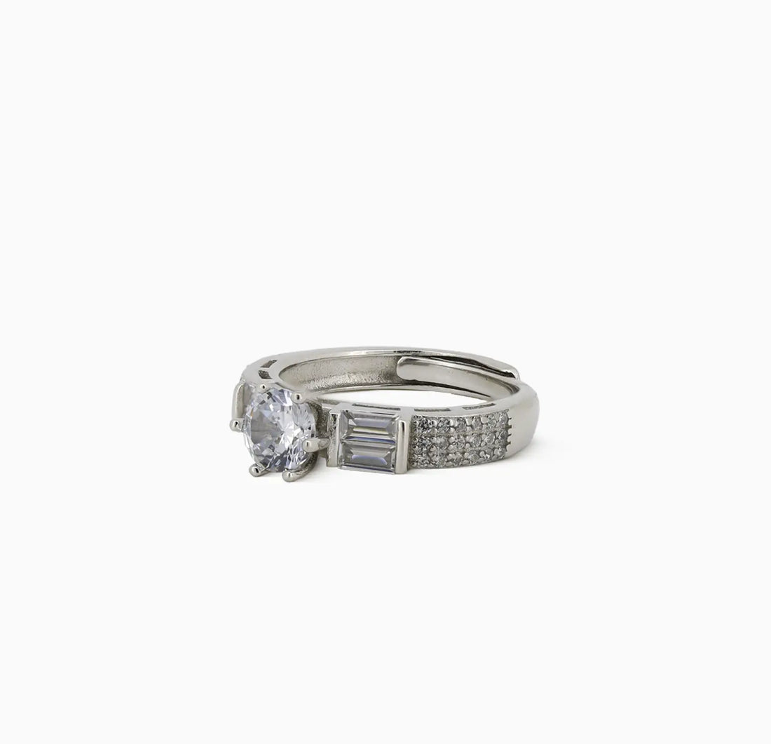 Elegant Silver Ring with Cubic Zirconia Stones - Made With Pure 925 Silver