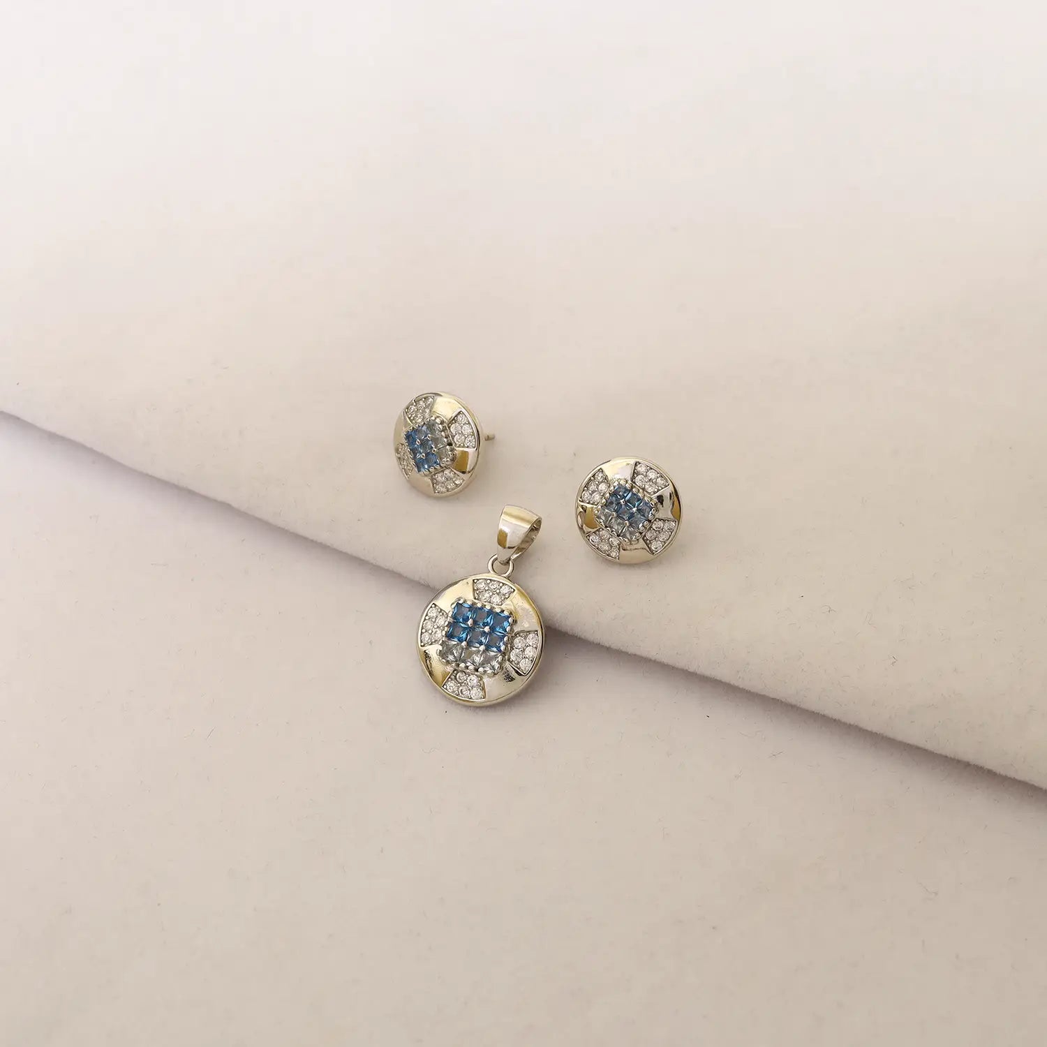 Elegant Pure Silver Blue CZ Round Pendant Set - Made With Pure 925 Silver