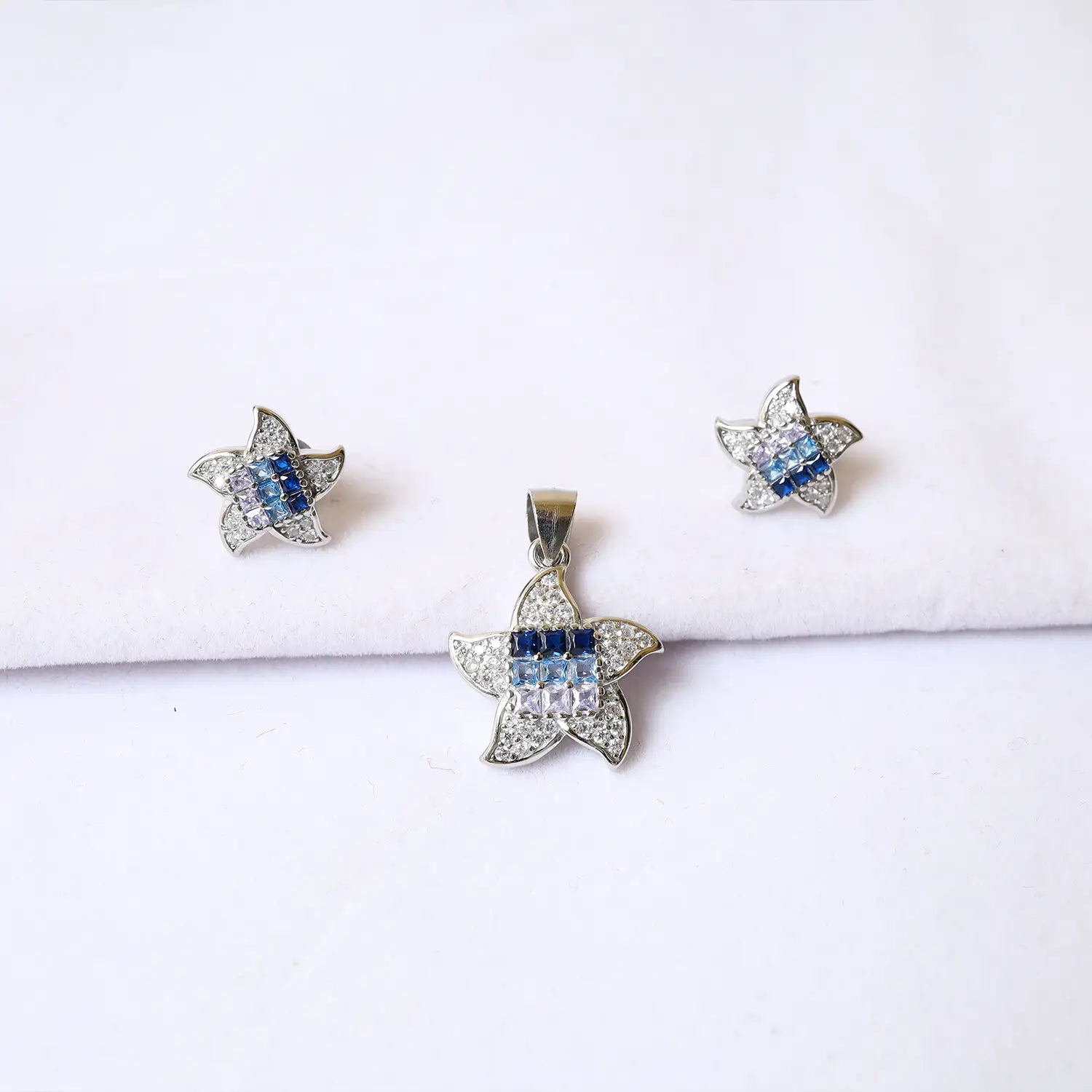 Sparkling Blue Floral 925 Silver Pendant Set - Made With Pure 925 Silver