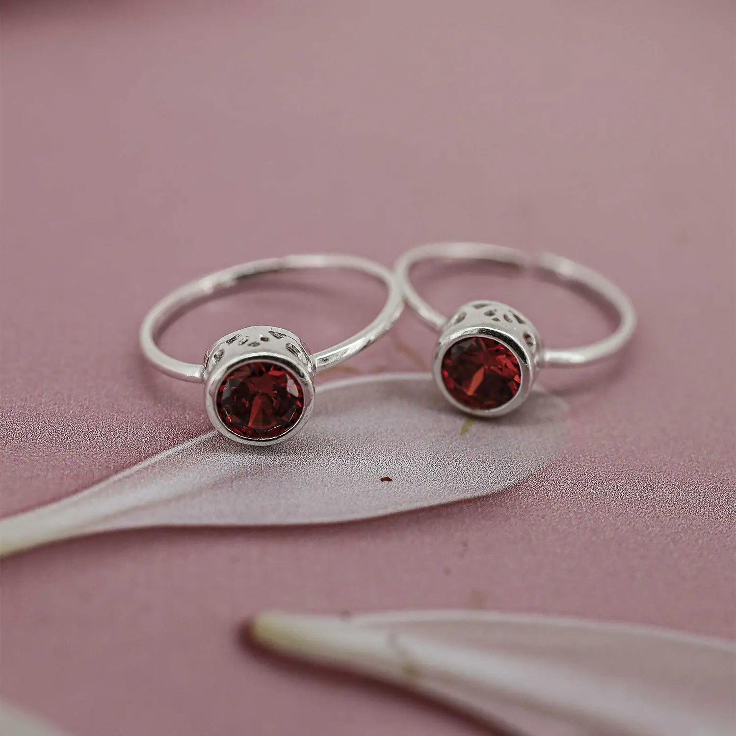 Red Stone Elegance Silver Toe Rings- Made With Pure 925 Silver