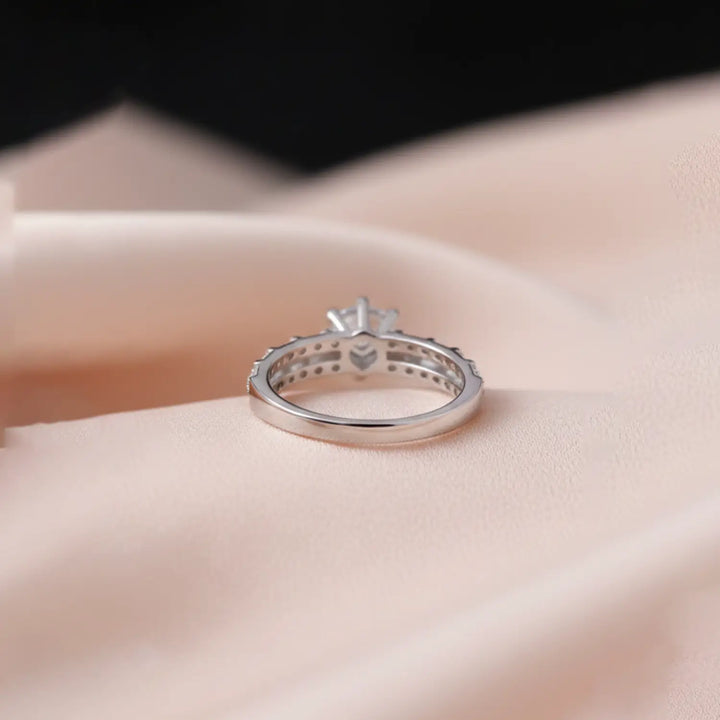Eternal Radiance Silver Solitaire Ring    Made With Pure 925 Silver