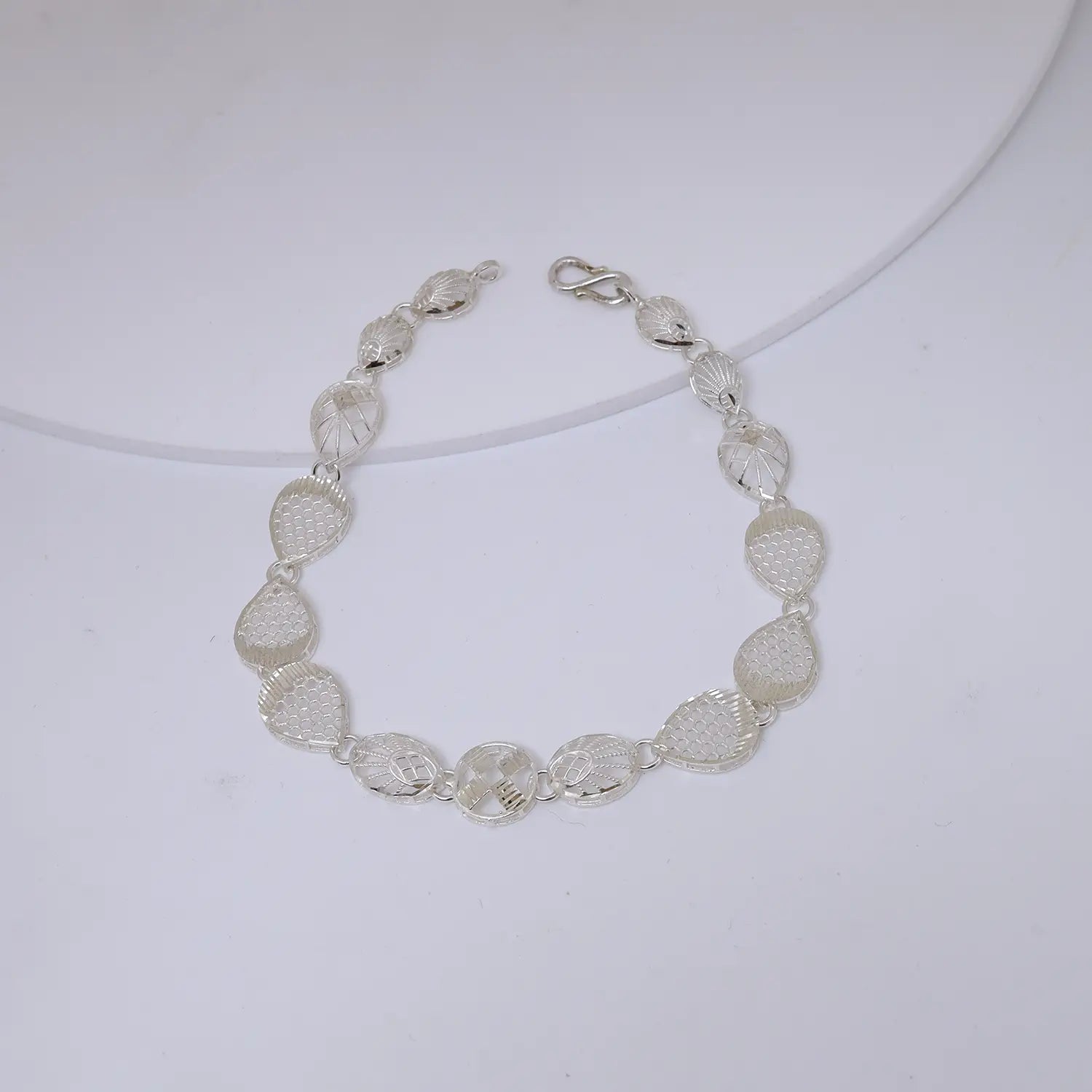 PearlDrop Mesh Silver Bracelet - Made With Pure 925 Silver