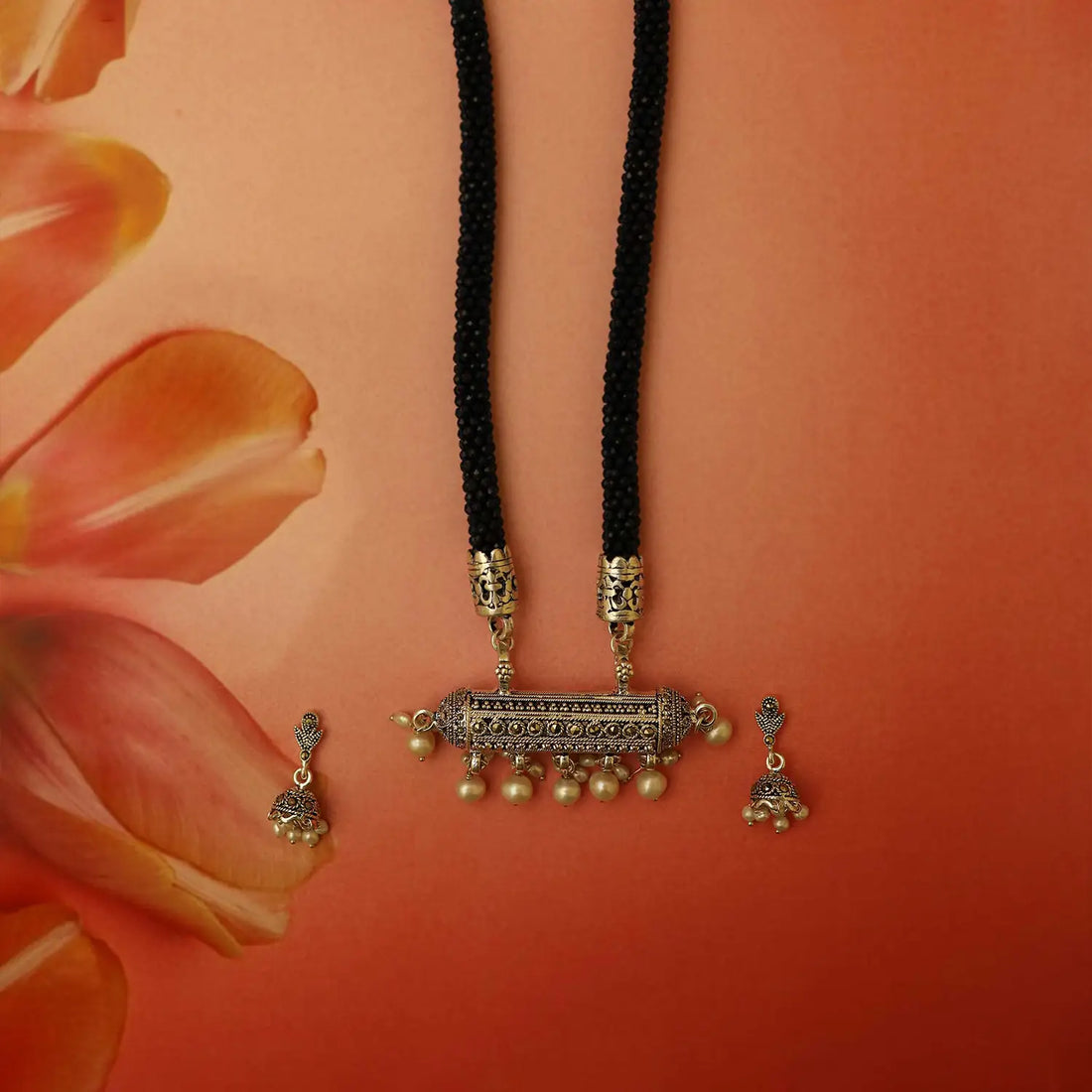 Antique Silver Cylindrical Pendant Necklace Set with Pearl Drops- Made With Pure 925 Silver