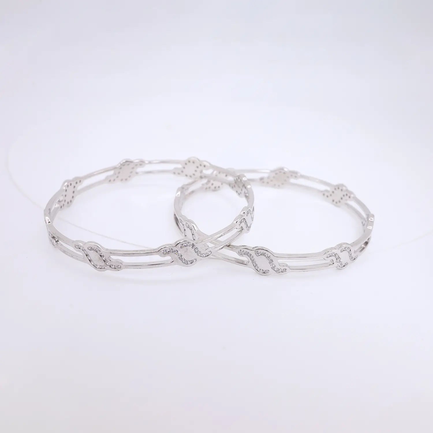Elegant Infinity Silver Bangle - Made With Pure 925 Silver