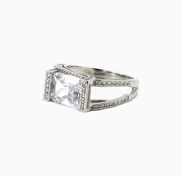 Elegant Princess-Cut Silver Ring - Made With Pure 925 Silver