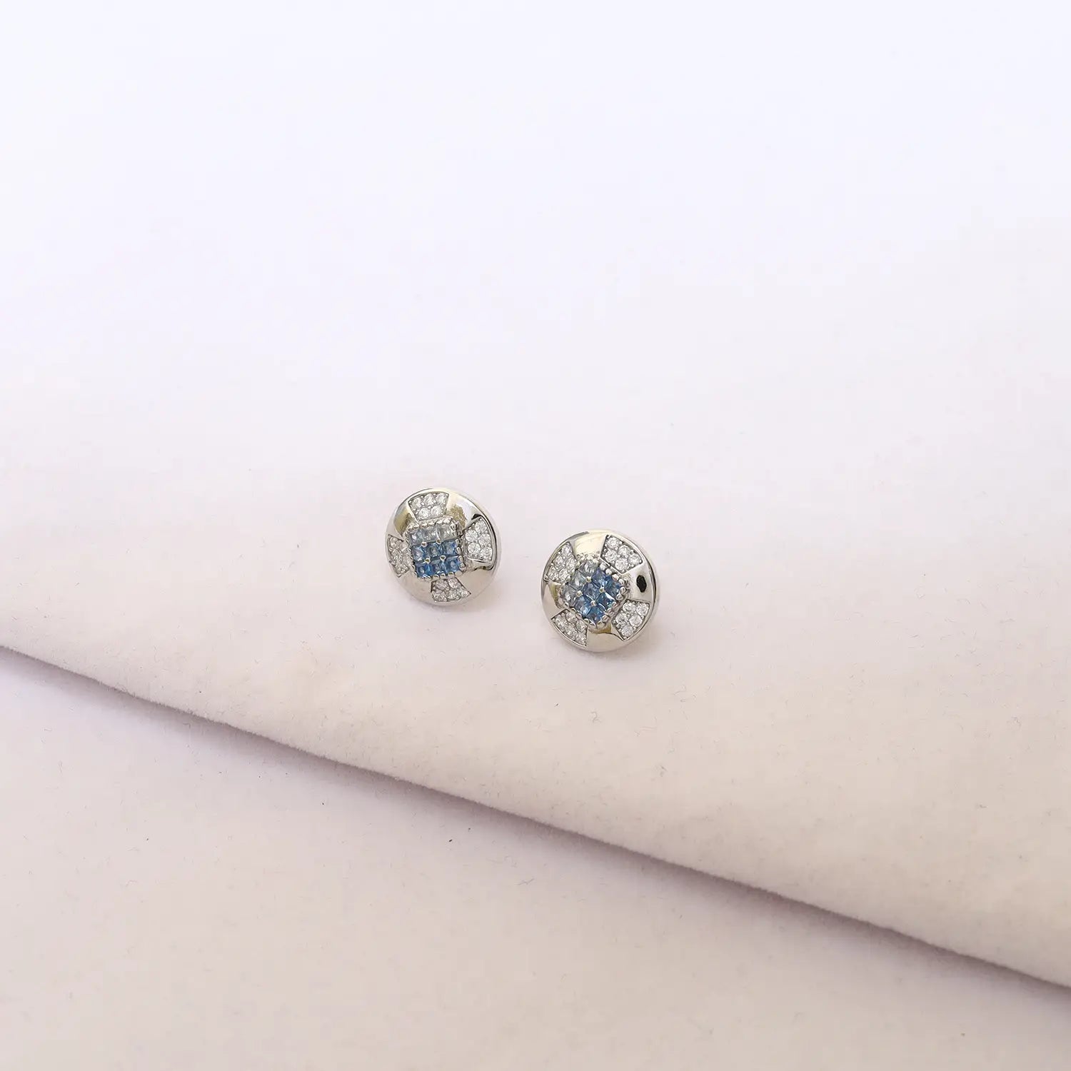 Elegant Pure Silver Blue CZ Round Pendant Set - Made With Pure 925 Silver